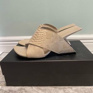 United Nude Loop X Ivory sandals
